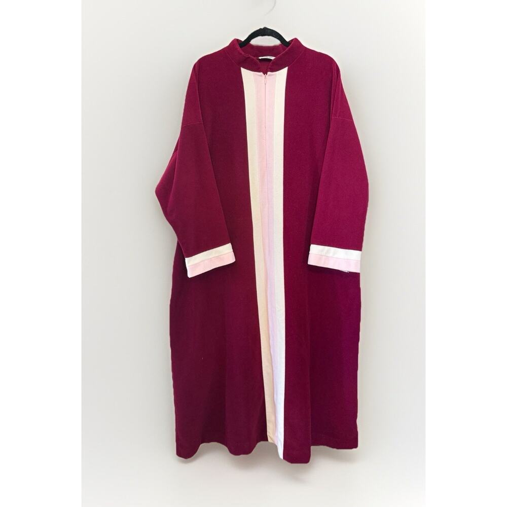 Vintage Vanity Fair Zip Front Side Pocket Maroon Velour Bathrobe Size XXL